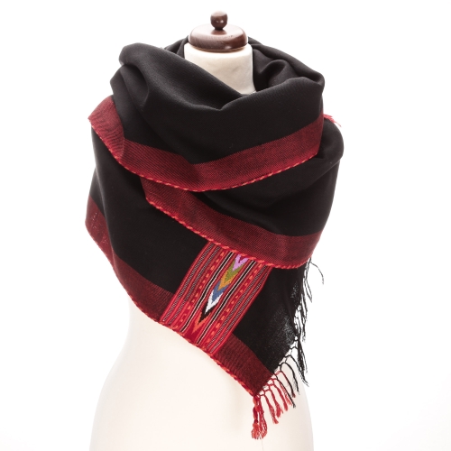 Czarny szal z wełny etniczne pasy handmade Indie etno boho