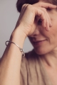 Sztywna otwarta bransoletka srebrna z węzłem