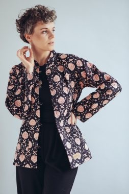 Kurtka Czarna z Wzorem  - Bawełna