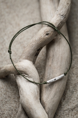 Sznurkowa bransoletka z Długą Zawieszką