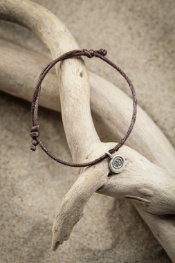 Sznurkowa bransoletka z symbolem jing jang handmade etno boho